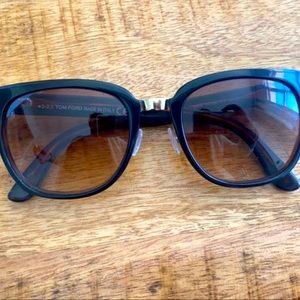 Tom Ford tortoise glasses